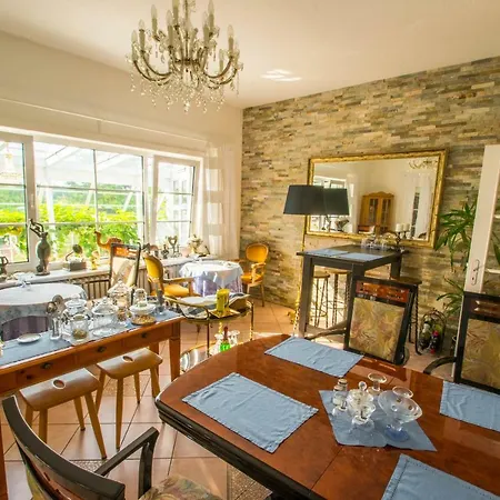Haus Waldwiese Bed and Breakfast Γκόσλαρ